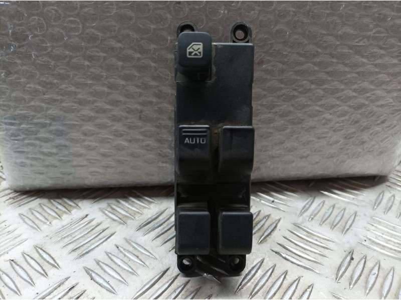 Recambio de mando elevalunas delantero izquierdo para nissan primera berlina (p11) básico referencia OEM IAM 254012F825  