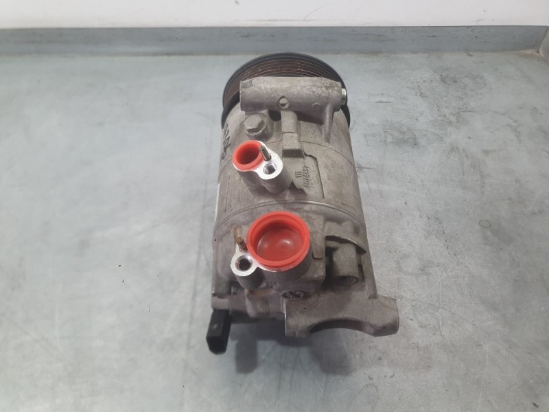 Recambio de compresor aire acondicionado para seat ibiza iv (6j5, 6p1) 1.4 tdi referencia OEM IAM 5Q0820803D  