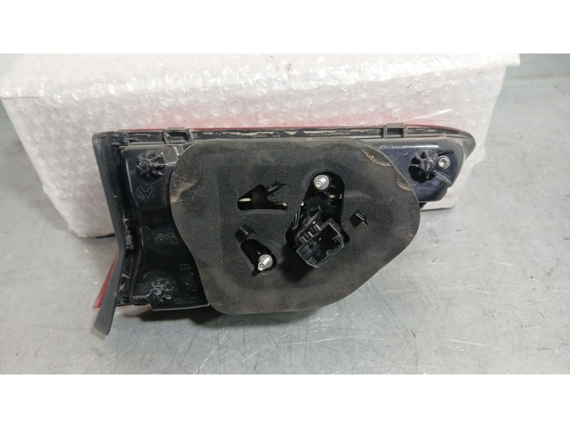 Recambio de piloto trasero derecho interior para volkswagen tiguan (ad1, ax1) 1.5 tsi referencia OEM IAM 5NA945094F  
