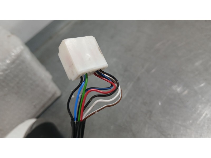 Recambio de retrovisor izquierdo para toyota corolla ranchera familiar (_e21_) 1.8 hybrid (zwe211) referencia OEM IAM 8794002L41