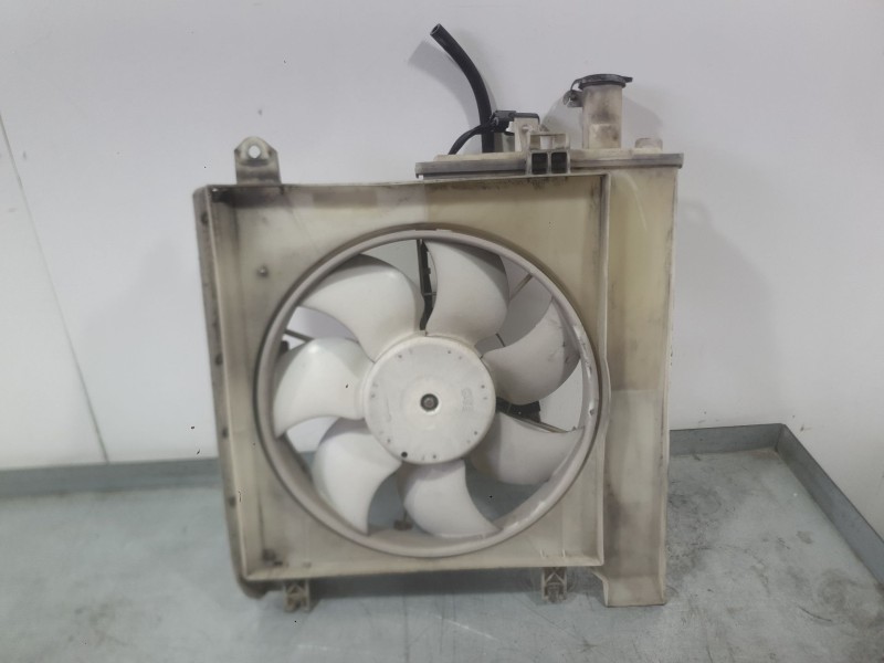 Recambio de electroventilador para toyota aygo (_b4_) 1.0 (kgb40) referencia OEM IAM 163628EA01 C/DEPOSITO EXPANSIÓN 