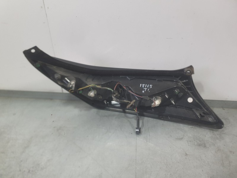 Recambio de piloto trasero izquierdo para toyota aygo (_b4_) 1.0 (kgb40) referencia OEM IAM 815610H110  