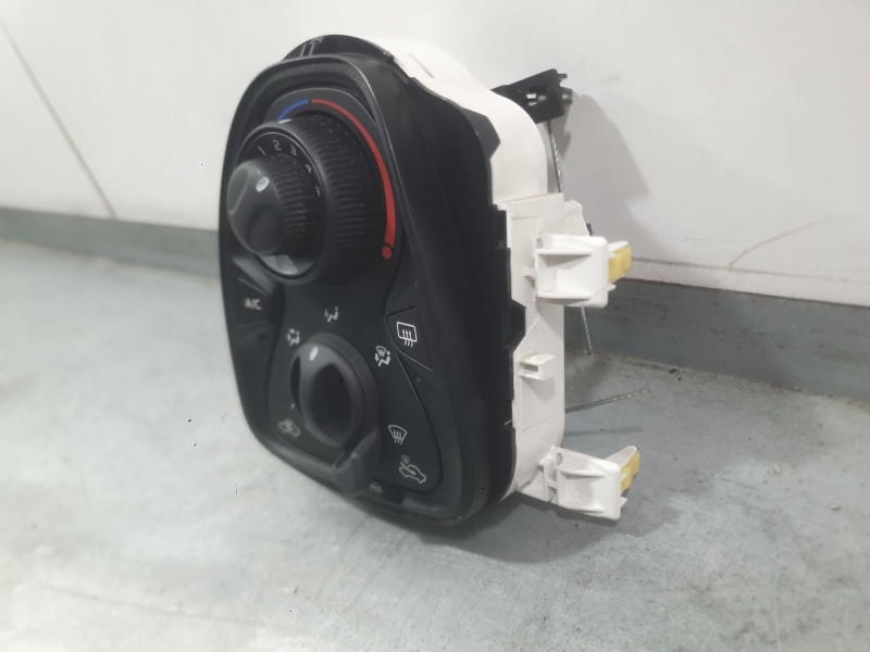 Recambio de mando calefaccion / aire acondicionado para toyota aygo (_b4_) 1.0 (kgb40) referencia OEM IAM 55900YV030  