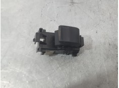 MANDO ELEVALUNAS DELANTERO DERECHO 848100D030 8292C78 