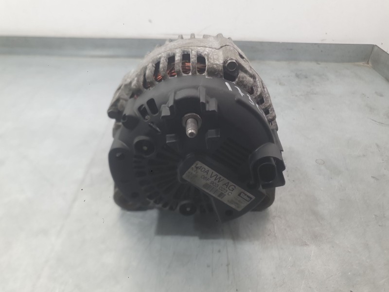 Recambio de alternador para seat leon (1p1) 1.9 tdi referencia OEM IAM 06F903023F  