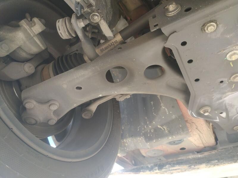 Recambio de brazo suspension inferior delantero derecho para peugeot 208 ii (ub_, up_, uw_, uj_) 1.2 puretech 100 referencia OEM