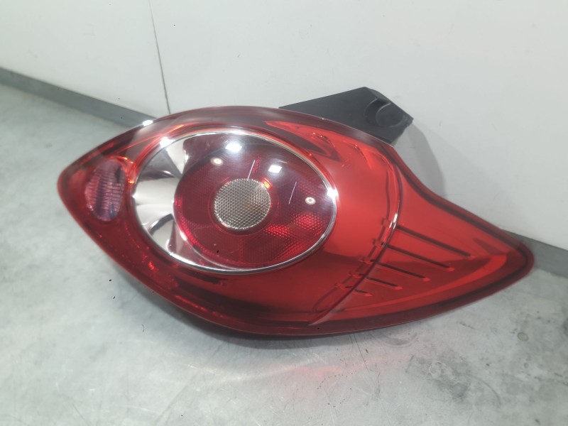 Recambio de piloto trasero derecho para ford ka (ru8) 1.2 referencia OEM IAM 1579394  