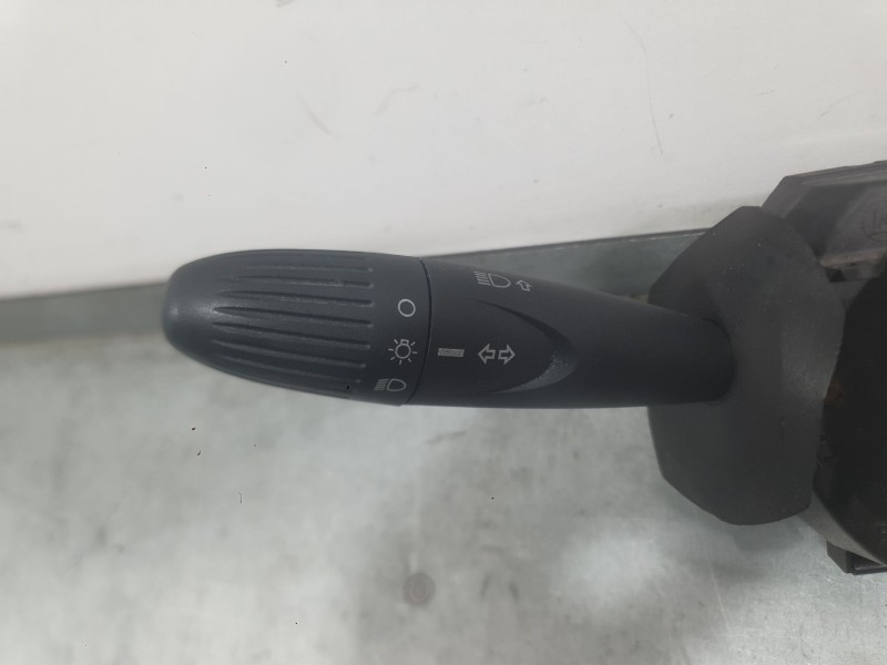 Recambio de mando luces y limpia para ford ka (ru8) 1.2 referencia OEM IAM 1790293  