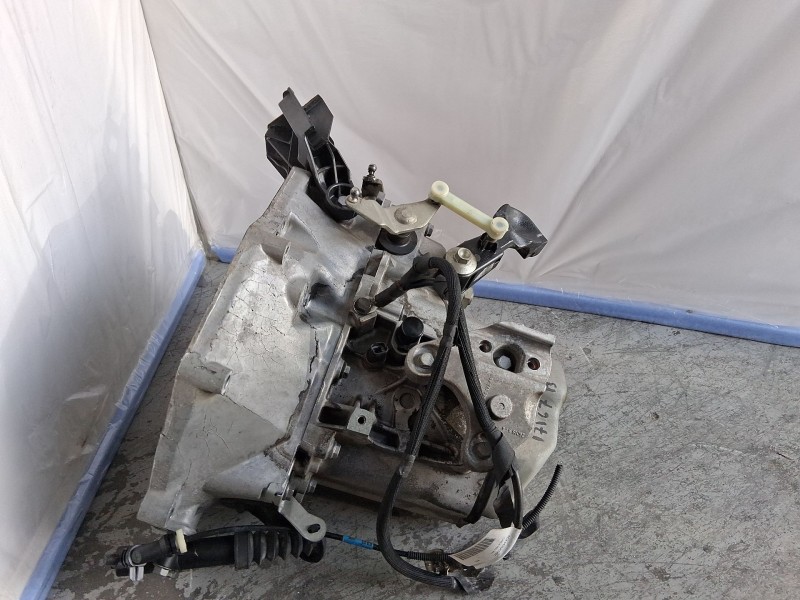 Recambio de caja cambios para citroën c4 cactus 1.2 vti 82 referencia OEM IAM 20CR15 5VELOCIDADES 1267614