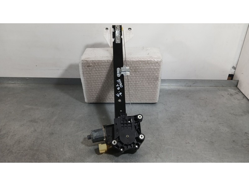 Recambio de elevalunas trasero derecho para ford s-max (cj, wa6) 2.0 tdci referencia OEM IAM EM2BR27000AC 6 PINS 2345935