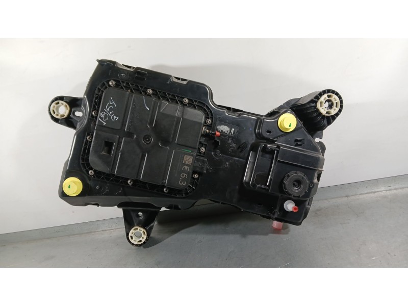 Recambio de deposito adblue para peugeot rifter 1.5 bluehdi 100 referencia OEM IAM 9832421480  