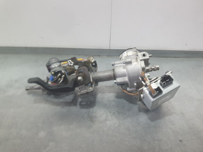 Recambio de columna direccion para ssangyong tivoli 1.2 referencia OEM IAM 4621035900  