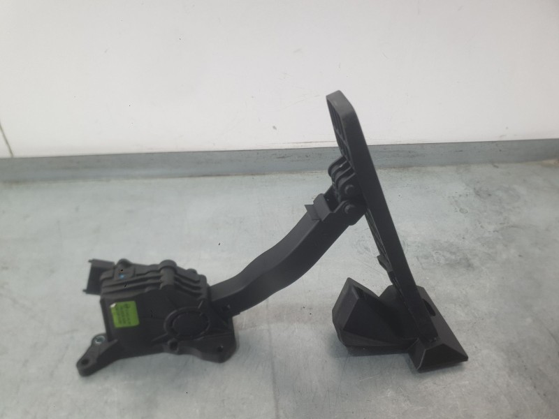 Recambio de potenciometro pedal para ssangyong tivoli 1.2 referencia OEM IAM   