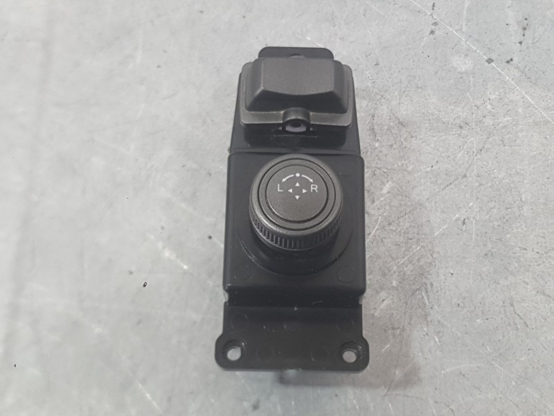 Recambio de mando retrovisor para ssangyong tivoli 1.2 referencia OEM IAM   
