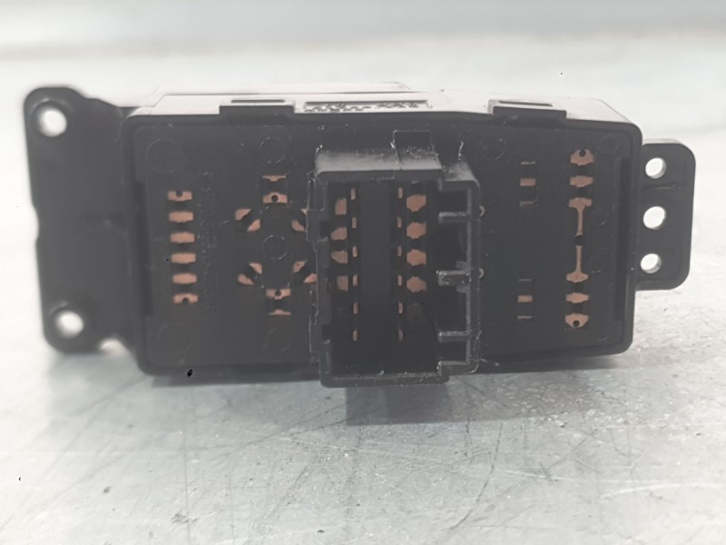 Recambio de mando retrovisor para ssangyong tivoli 1.2 referencia OEM IAM   