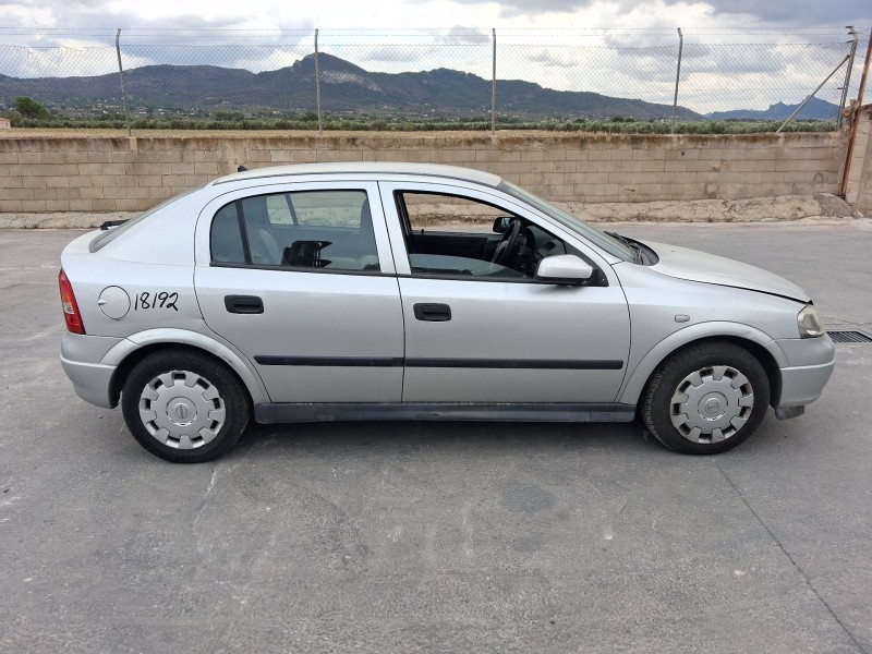 opel astra g hatchback (t98) del año 2002