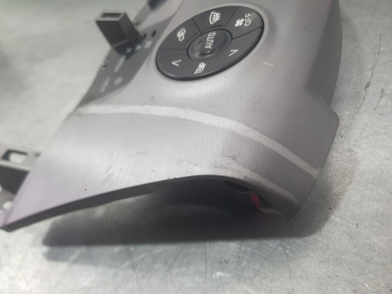 Recambio de mando climatizador para toyota rav 4 iii (_a3_) 2.0 4wd (aca30_) referencia OEM IAM   