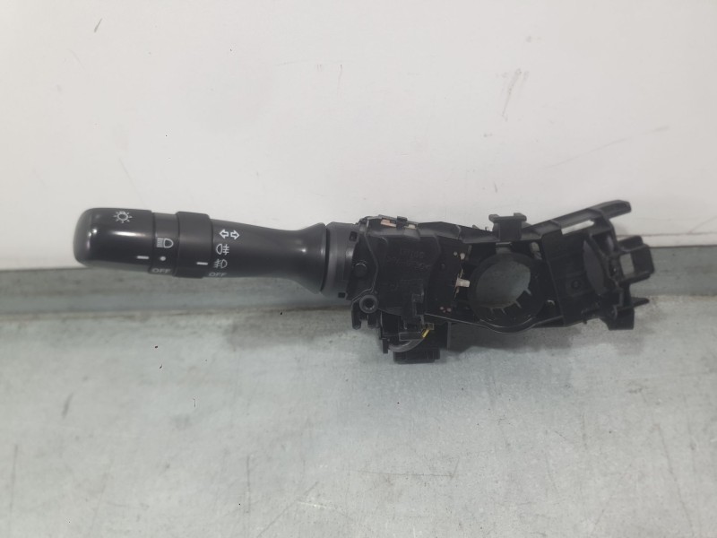 Recambio de mando intermitentes para toyota rav 4 iii (_a3_) 2.0 4wd (aca30_) referencia OEM IAM 8414042111  8465247040