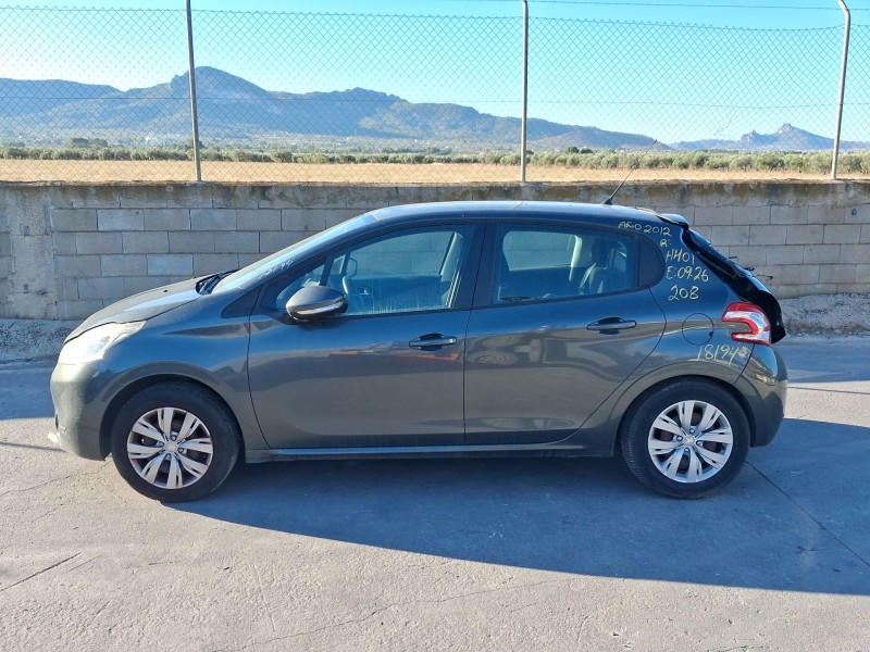peugeot 208 i (ca_, cc_) del año 2012