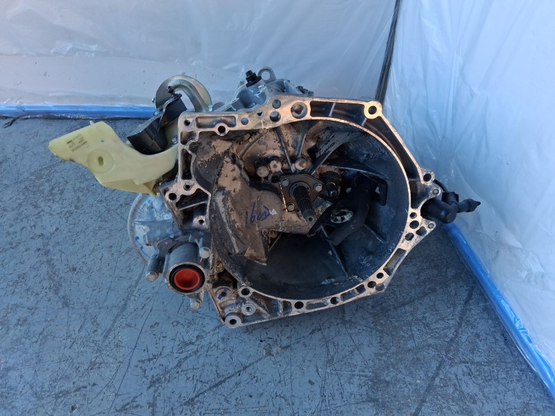 Recambio de caja cambios para peugeot 208 tech edition blue hdi referencia OEM IAM 20ET69  