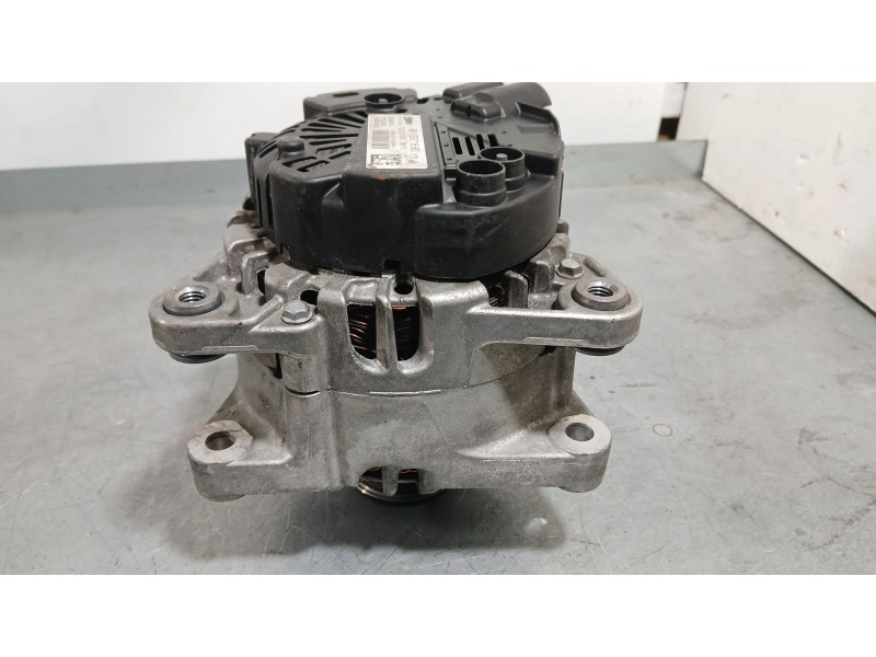 Recambio de alternador para citroën c4 cactus 1.2 vti 82 referencia OEM IAM 9818677980  