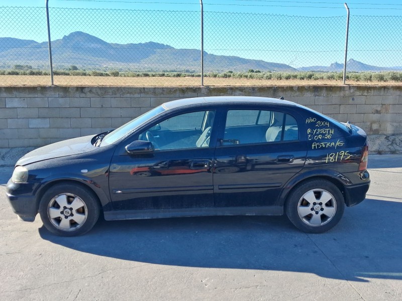 opel astra g hatchback (t98) del año 2004