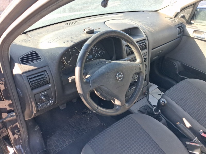 opel astra g hatchback (t98) del año 2004