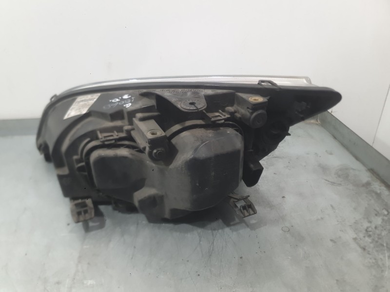 Recambio de faro derecho para ford focus ii descapotable 2.0 referencia OEM IAM 1480979  