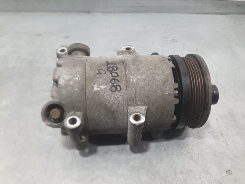 Recambio de compresor aire acondicionado para ford focus ii descapotable 2.0 referencia OEM IAM 2014584  