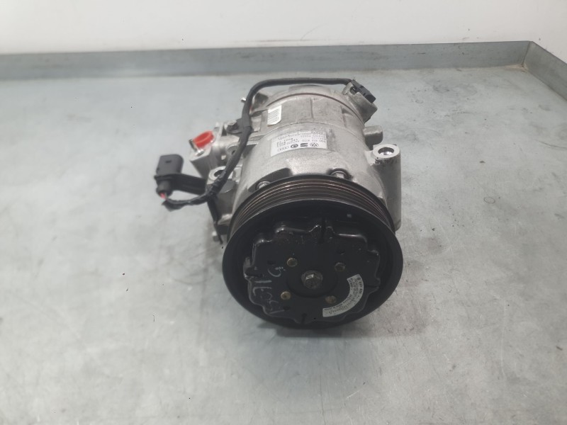 Recambio de compresor aire acondicionado para volkswagen polo iv (9n_, 9a_) 1.2 12v referencia OEM IAM 6R0820803F  