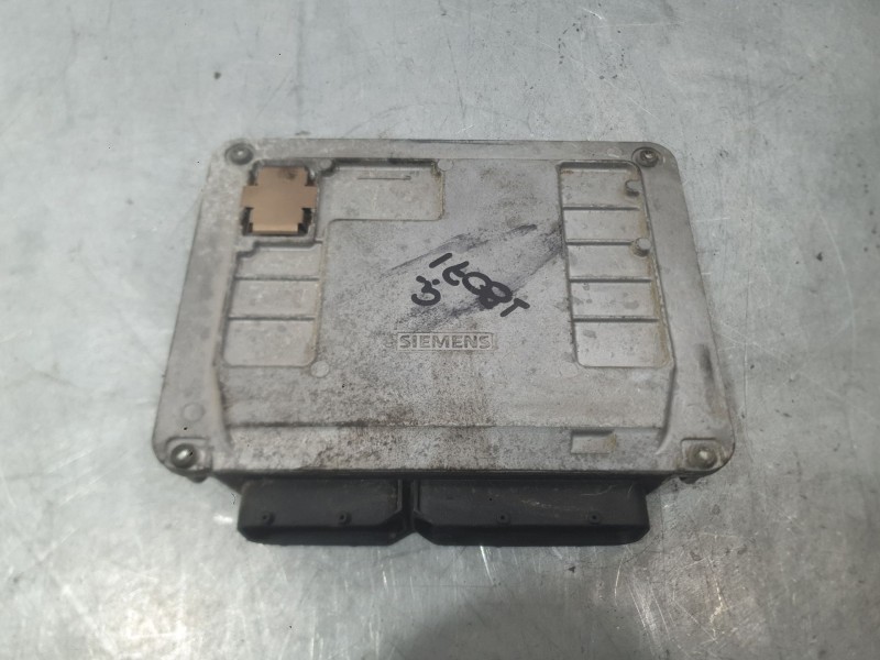 Recambio de centralita motor uce para volkswagen polo iv (9n_, 9a_) 1.2 12v referencia OEM IAM 03E906033  