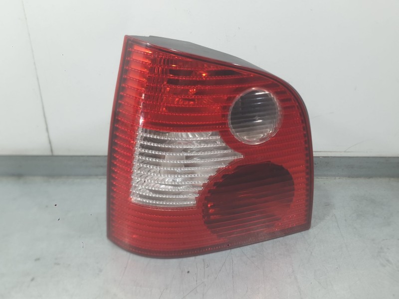 Recambio de piloto trasero izquierdo para volkswagen polo iv (9n_, 9a_) 1.2 12v referencia OEM IAM 6Q6945095Q 6Q6945095G 