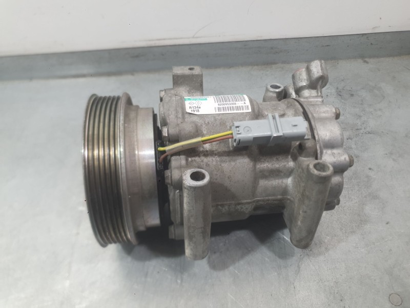 Recambio de compresor aire acondicionado para renault kangoo be bop (kw0/1_) 1.6 (kw0d) referencia OEM IAM 8200953359 7711497298