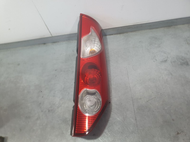 Recambio de piloto trasero derecho para renault kangoo be bop (kw0/1_) 1.6 (kw0d) referencia OEM IAM 8200419945  