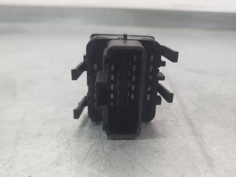 Recambio de mando elevalunas delantero izquierdo para renault kangoo be bop (kw0/1_) 1.6 (kw0d) referencia OEM IAM 8200476806  
