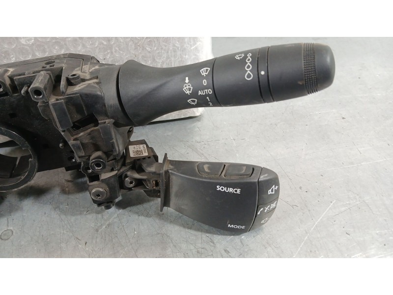 Recambio de mando luces y limpia para renault express furgón/monospace 1.5 blue dci 75 (f6aa) referencia OEM IAM 255672098R  