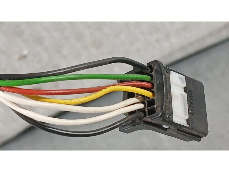 Recambio de retrovisor derecho para renault express furgón/monospace 1.5 blue dci 75 (f6aa) referencia OEM IAM 963013441R ELECTR