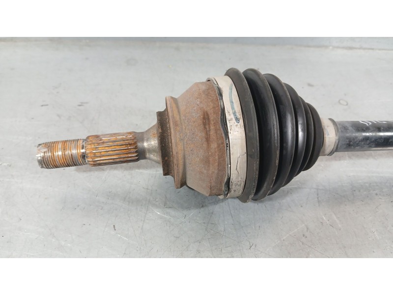 Recambio de transmision delantera izquierda para citroën c4 cactus 1.2 thp 110 referencia OEM IAM 9801048580 1612690380 