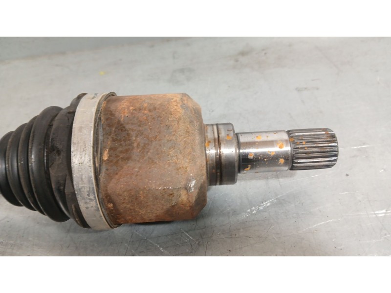 Recambio de transmision delantera izquierda para citroën c4 cactus 1.2 thp 110 referencia OEM IAM 9801048580 1612690380 