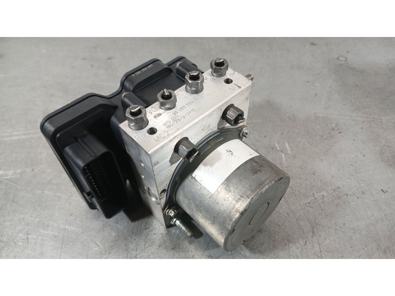 Recambio de abs para citroën c4 cactus 1.2 thp 110 referencia OEM IAM 1635648980  