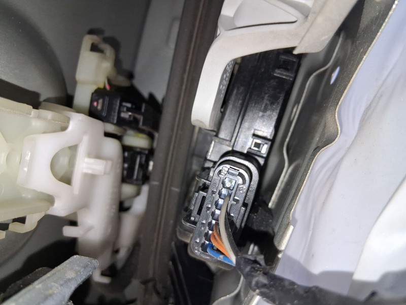 Recambio de cerradura puerta delantera izquierda para kia sportage iii (sl) 1.6 gdi referencia OEM IAM 813103U000  