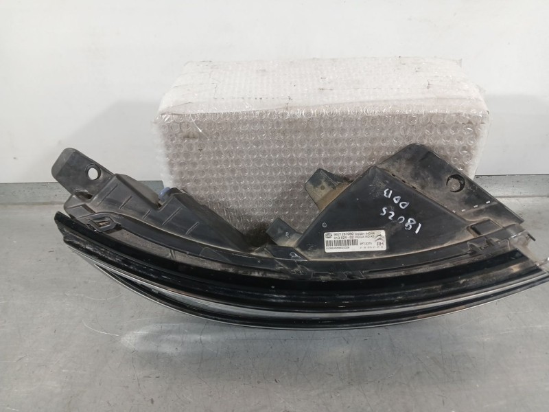 Recambio de piloto delantero derecho para citroën c4 cactus 1.2 thp 110 referencia OEM IAM   