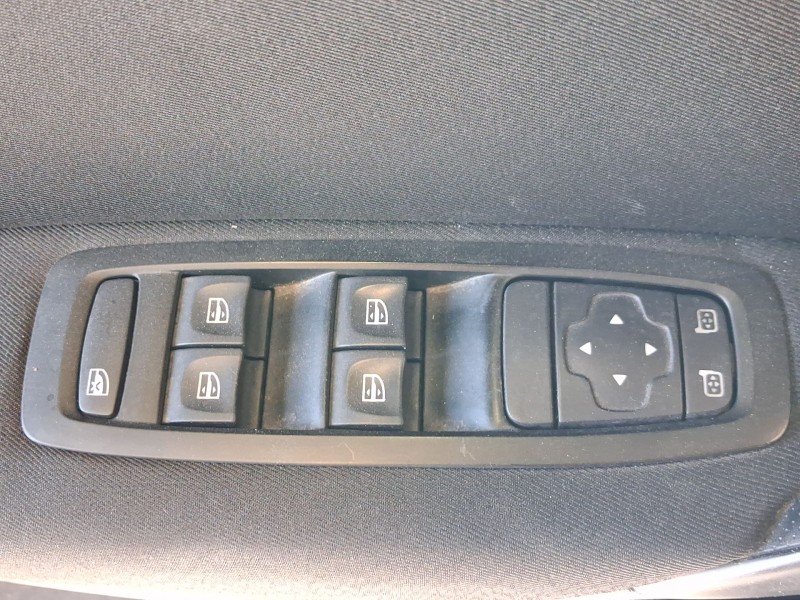 Recambio de mando elevalunas delantero izquierdo para renault megane iv hatchback (b9a/m/n_) 1.5 dci 110 (b9a3) referencia OEM I