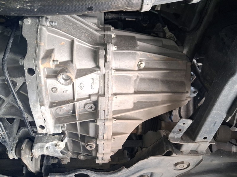 Recambio de caja cambios para renault megane iv hatchback (b9a/m/n_) 1.5 dci 110 (b9a3) referencia OEM IAM TL4086 320101020R 