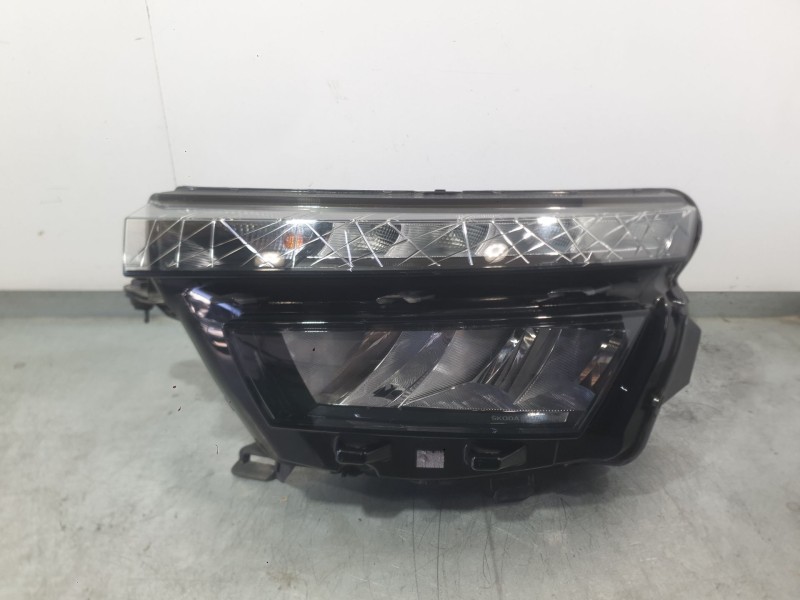 Recambio de faro izquierdo para skoda kamiq (nw4) 1.0 tsi referencia OEM IAM 658941015  