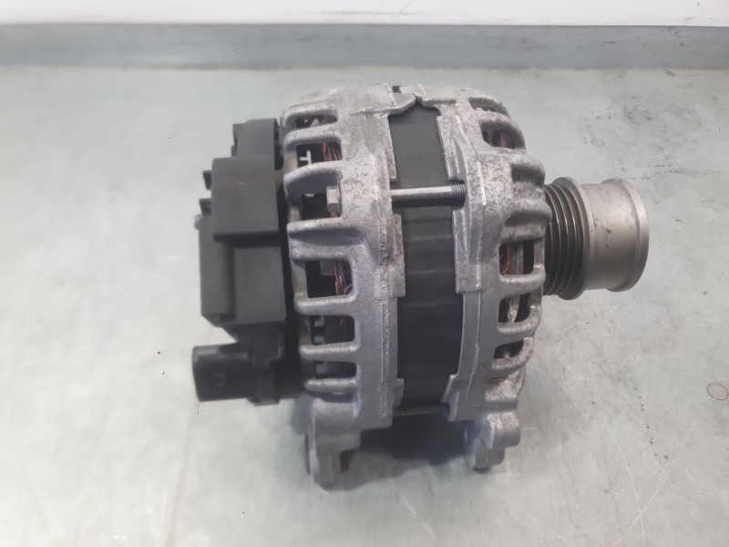 Recambio de alternador para volkswagen polo vi (aw1, bz1, ae1, bz3) 1.0 tsi referencia OEM IAM 04E903015H 04E903015G 04E903015GX