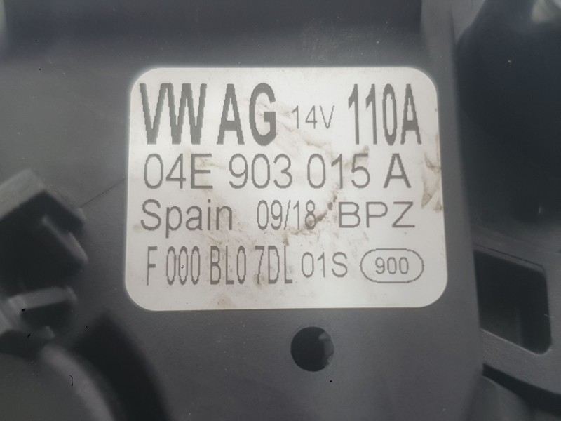 Recambio de alternador para volkswagen polo vi (aw1, bz1, ae1, bz3) 1.0 tsi referencia OEM IAM 04E903015H 04E903015G 04E903015GX