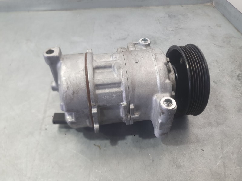 Recambio de compresor aire acondicionado para volkswagen polo vi (aw1, bz1, ae1, bz3) 1.0 tsi referencia OEM IAM 5Q0816803D  