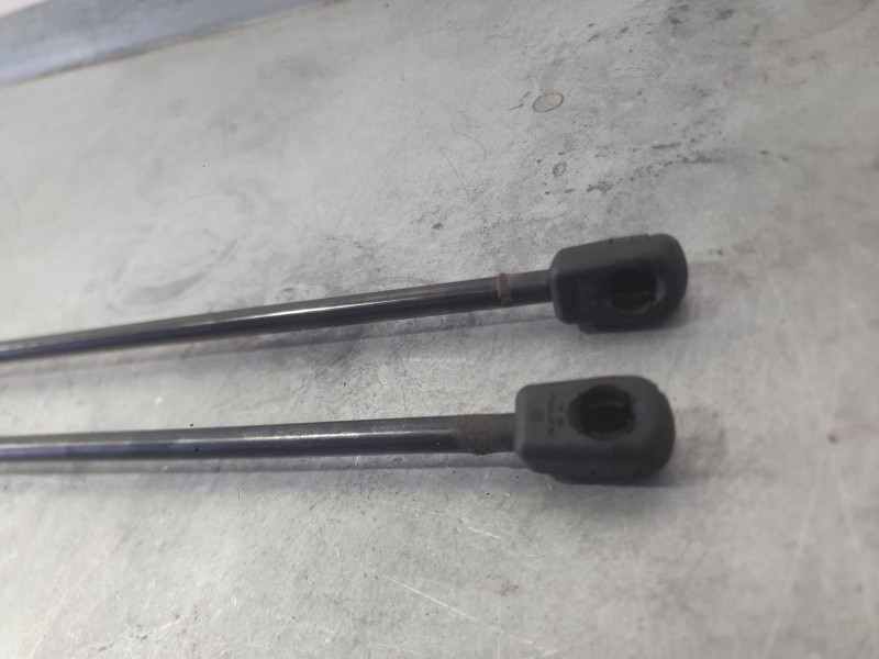 Recambio de amortiguadores maletero / porton para volkswagen polo vi (aw1, bz1, ae1, bz3) 1.0 tsi referencia OEM IAM 2G6827550B 