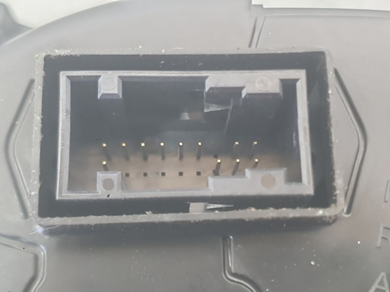 Recambio de cuadro instrumentos para volkswagen polo vi (aw1, bz1, ae1, bz3) 1.0 tsi referencia OEM IAM 2G0920740A  
